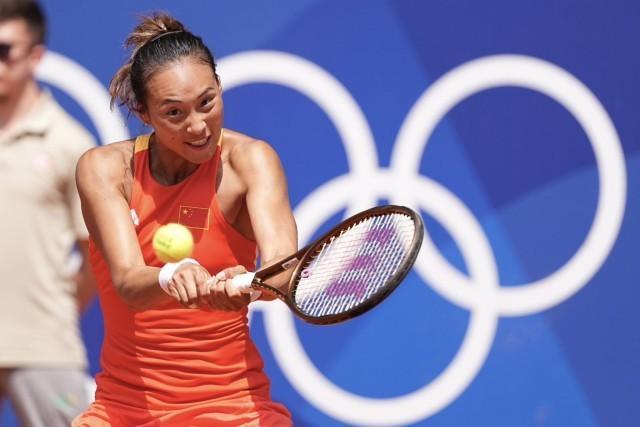 郑钦文世界排名比决赛对手高 中国网球新纪录待续