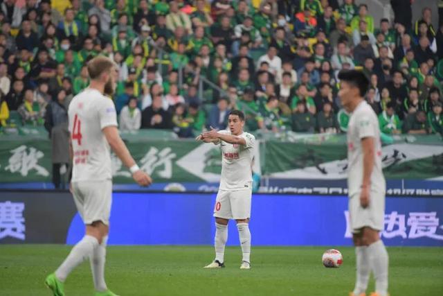 足协杯：成都蓉城2-1南京城市进4强，多点开花显实力