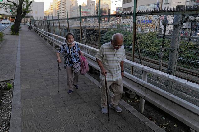 日3万独居者死家中