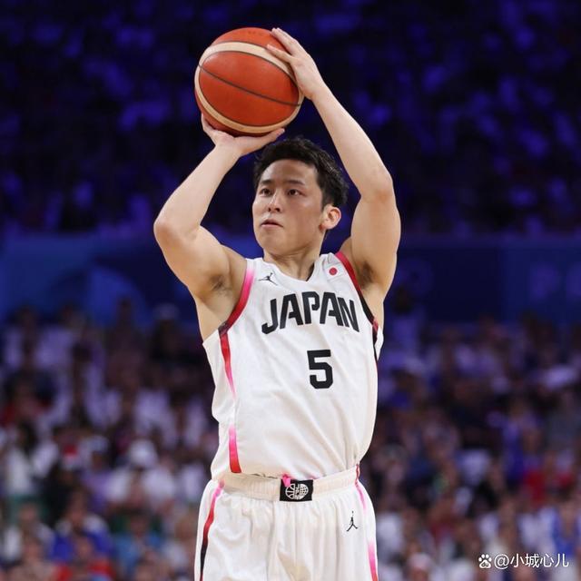 灰熊官宣连签4人！1米72河村永辉逐梦NBA 北卡大龄落选秀在列 矮个后卫挑战巨人的梦想