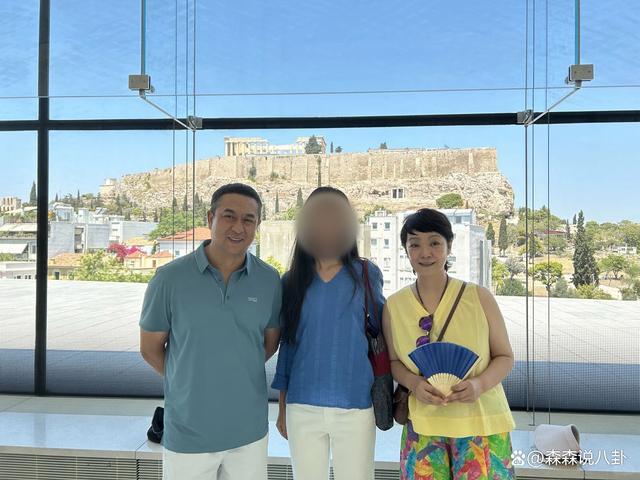 张嘉译工作室辟谣离婚传闻 夫妻关系依旧稳固