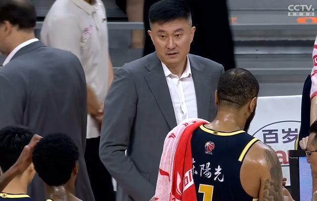 105-100！广东男篮击败四川，胡明轩复出 杜锋惊险取胜