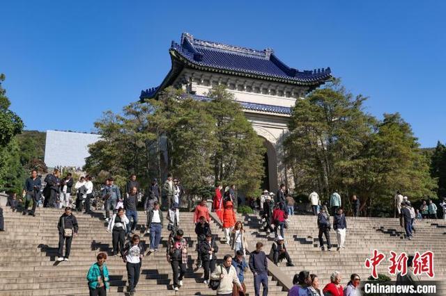 中山陵祭堂维修做了同款纸门楼 修缮中仍可参观