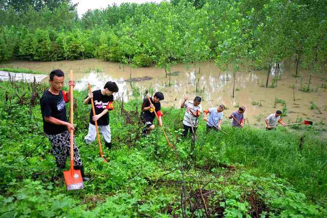 中国年年防汛，为何欧美国家不这么做？西班牙的一场暴雨揭露真相