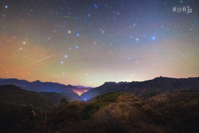 今晚将上演木星伴月 星月共舞夜空