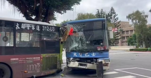 台北发生一起交通事故 一死多伤引发关注