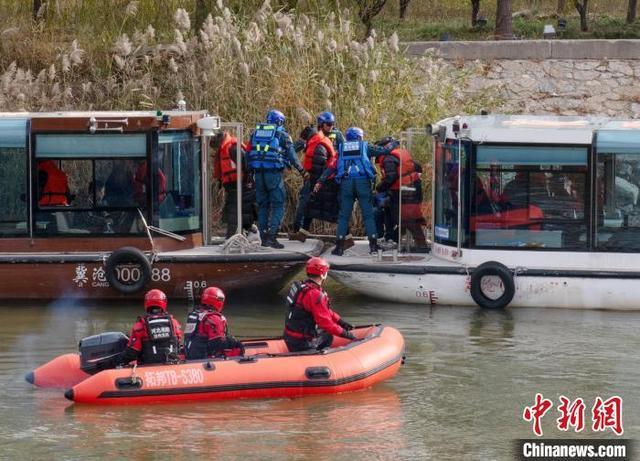 河北举办内河水上搜救演练 提升应急响应能力