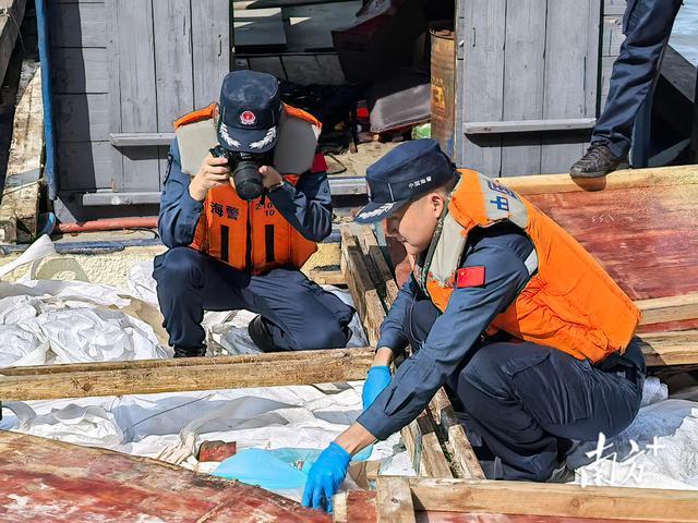 江门海警抓获3名走私分子