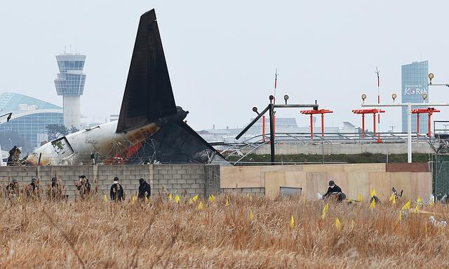 韩发生空难机场将关到明年1月7日 事故处理延期