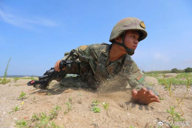 肖思远弟弟荣立三等功 传承哥哥精神续写荣光