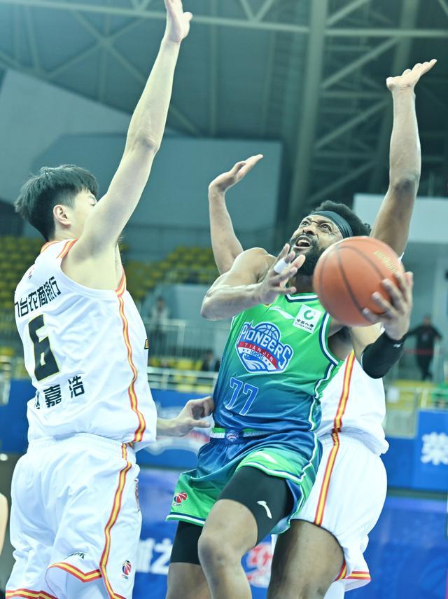 CBA常規(guī)賽：天津113-110險勝吉林 激烈對決定勝負(fù)