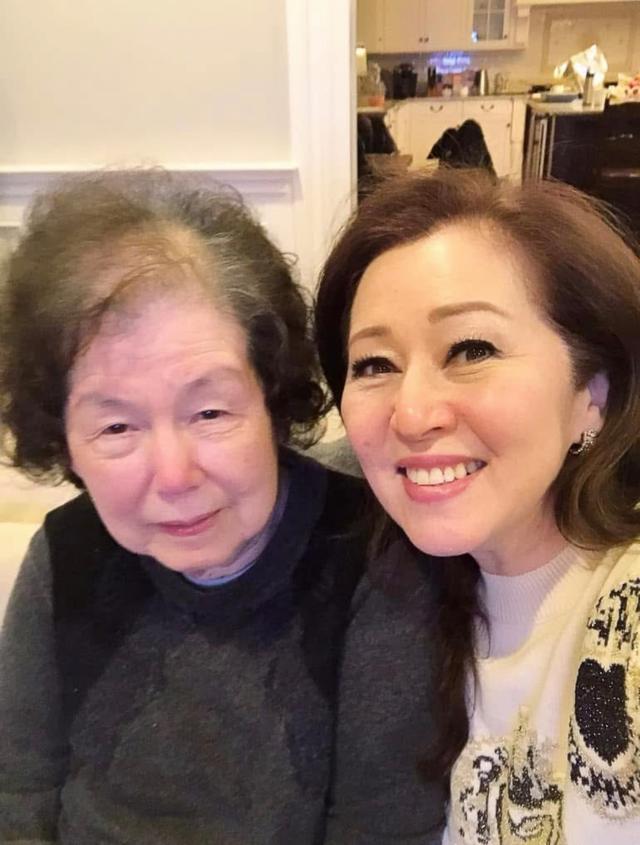 李小龍二姐在美國離世,，港姐張瑪莉曬其近照，晚年坐輪椅頭發(fā)稀疏 家人緬懷往事