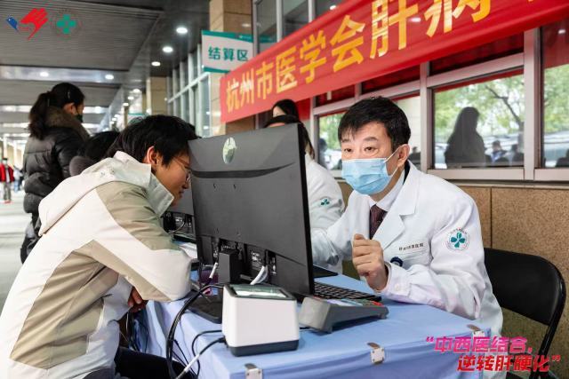 11岁男孩确诊重度脂肪肝 肥胖引发健康危机