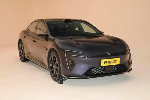 阿维塔06 追究发布，预售在即