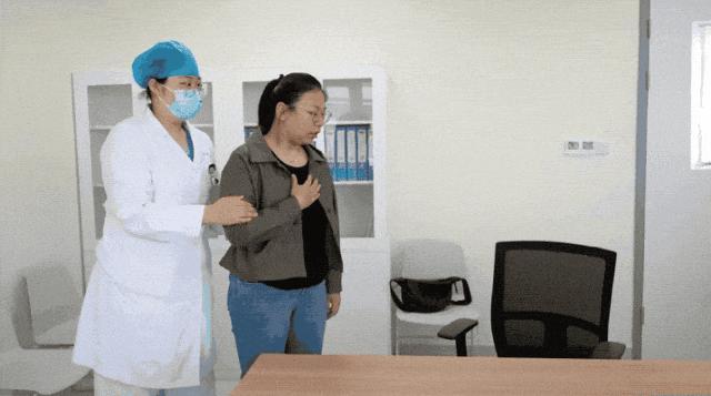 女子沒戴口罩清理衣柜致肺部發(fā)霉 家庭清潔需警惕