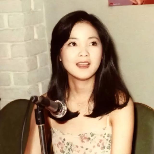 去世30年邓丽君依然是大女主 传奇永存