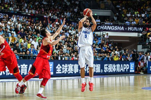 雷霆亮出最強(qiáng)底牌 亞歷山大自我救贖約基奇連場低效 掘金慘敗創(chuàng)紀(jì)錄