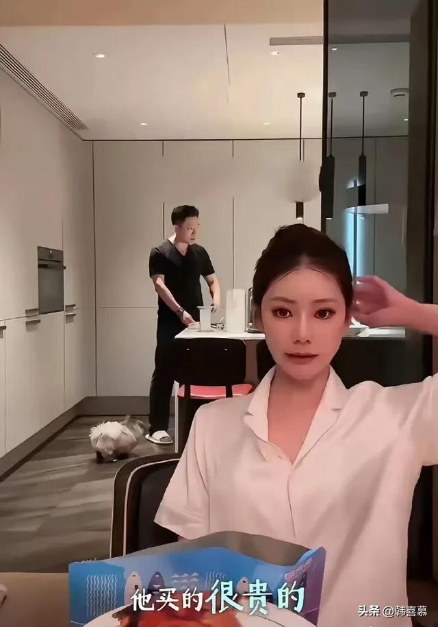 網(wǎng)傳馬筱梅帶小玥兒過端午節(jié) 母女情深逛街被偶遇