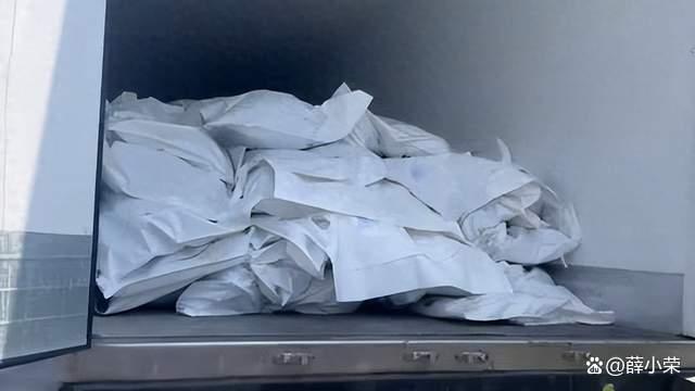 俄军苏34轰炸乌军聚集地画面曝光 精准打击震动国际舆论