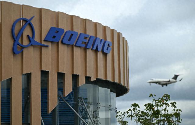 波音787再出狀況 首次致命空難牽動(dòng)人心