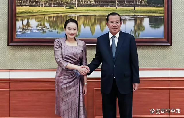 不到一年泰國(guó)再現(xiàn)總理下臺(tái)危機(jī) 通話門引發(fā)政壇震蕩