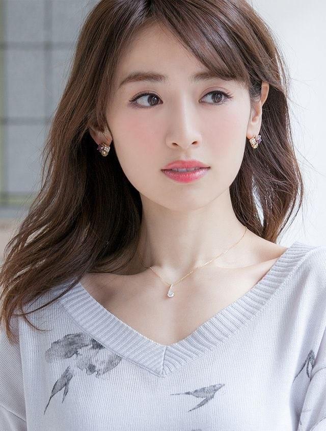 日本国脚谷口彰悟宣布结婚 与模特泉里香喜结连理