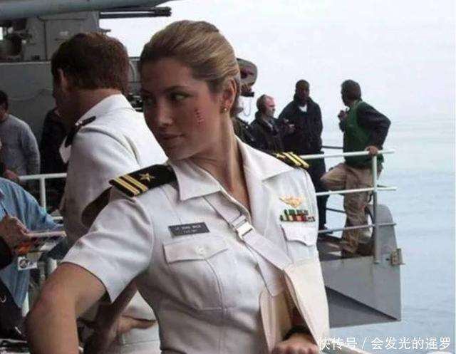 任何一艘美航母上，都要帶足大量女兵,？她們在航母上有什么作用,？ 提升戰(zhàn)斗力與效率