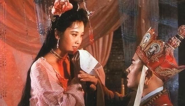 73岁“女儿国国王”朱琳近照曝光 优雅冻龄引惊叹