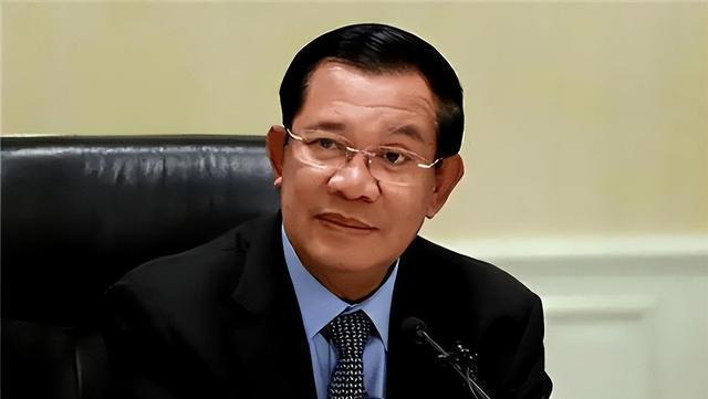 当泰国“豪门”遇上“录音门” 总理危机引爆政坛