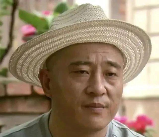 曝“赵四”刘小光儿子家暴 妻子实名举报并公开伤照