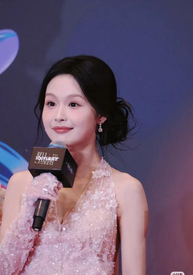 短剧演员闯进长剧圈 于正签约引发热议
