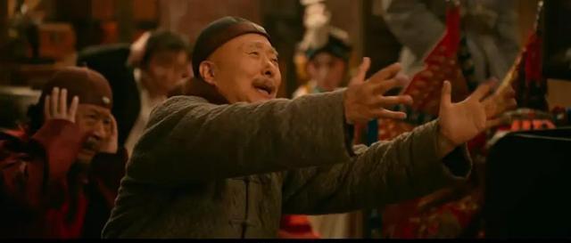 戲臺姜武余少群一個敢改一個敢罵
