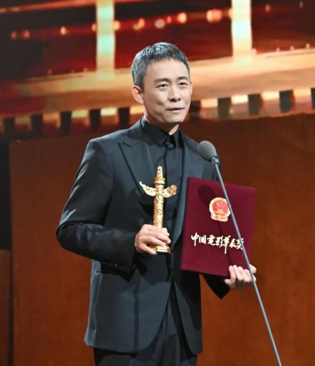 张译通过评审成为一级演员 专业认可再添荣誉