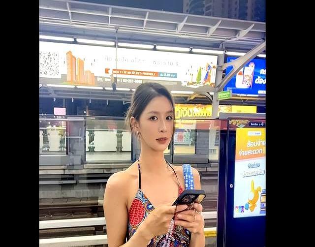 蔡卓宜不扣裤子引热议 网友:太敢穿!霸气回应引爆话题