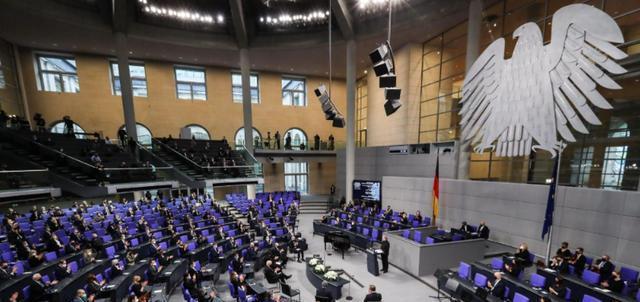 德民调显示默茨政府反俄政策触众怒 民众转向选择党