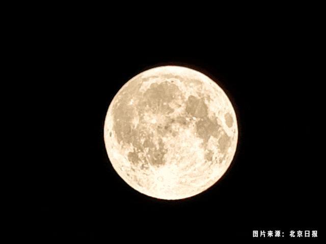 “红月亮”高清大图来了 时隔近3年再现