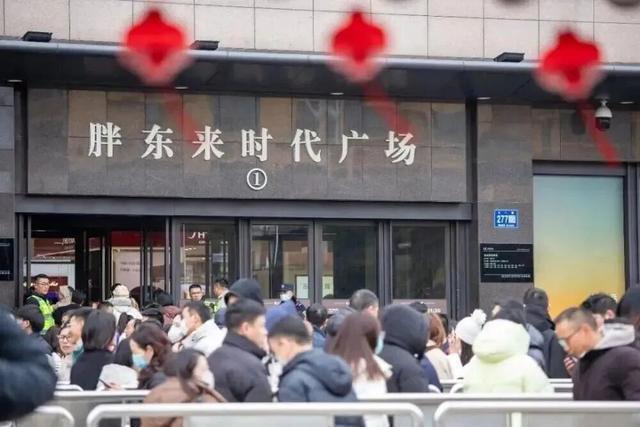 山姆杀入胖东来“老巢” 零卖双雄对决郑州