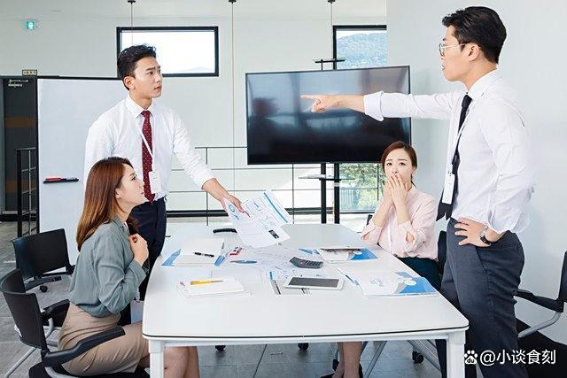 今日八月初三是吉日 牢记：1不做、2不碰、3要吃 灶王诞祈福平安