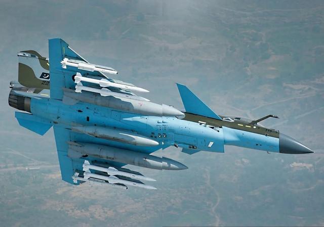 巴军回应击落阵风细节 歼-10CE雷达性能超预期