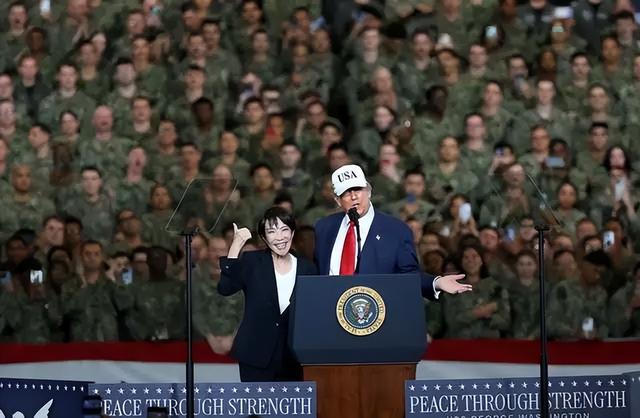 电磁弹射完爆蒸汽 特朗普为何选后者