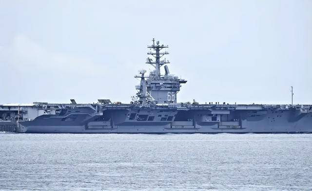 中国海军舰艇围观美菲澳新四国演习 5艘对4艘的围观现场