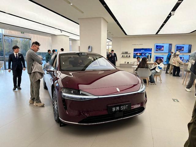 小鹏蔚来小米迈入“4万辆俱乐部” 新势力集体爆发