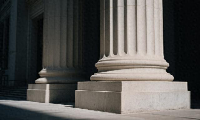 美联储“鹰”声再起 金融市场稳定担忧加剧