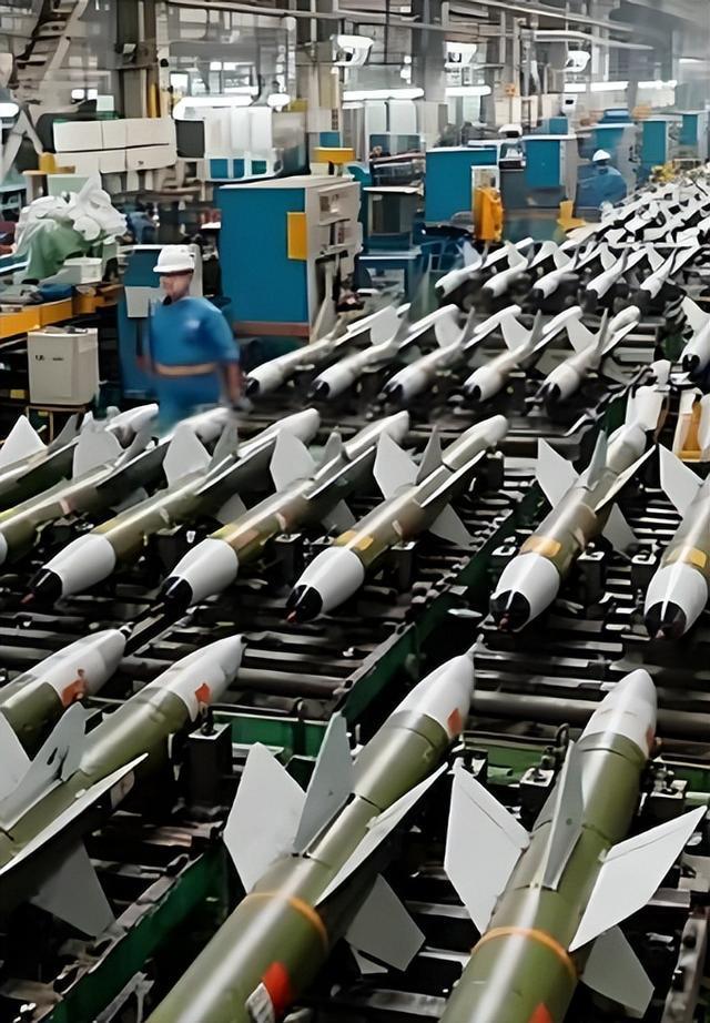 中国导弹产能“暴兵”有啥门道 明牌威慑策略