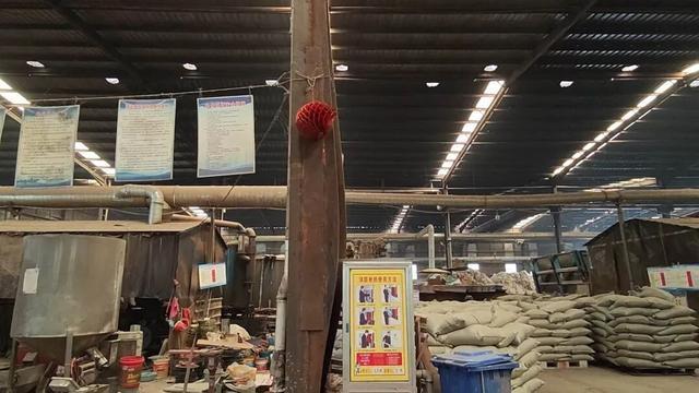 男子返鄉(xiāng)創(chuàng)業(yè)3000多萬(wàn)拍下工廠被坑 百萬(wàn)設(shè)備成廢鐵