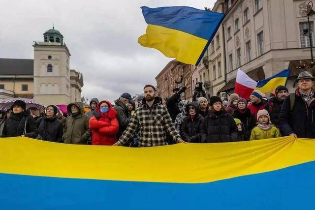 管它28条还是19条,普京的条件是“无条件” ,特朗普感恩节威胁对乌则无用! 和平计划难解战场僵局