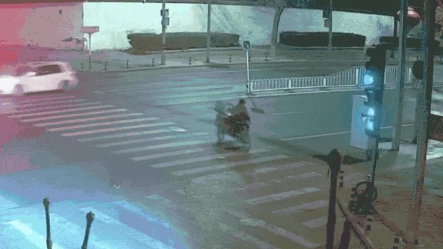 男子盗窃成瘾连偷十几辆自行车 只为“随手骑”