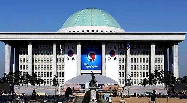 韓總統(tǒng)擬明年1月訪問日本 推動雙邊關(guān)系緩和