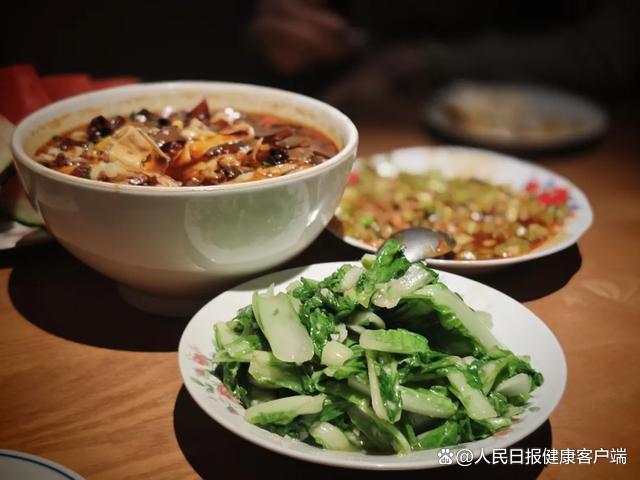 研究：高纤维饮食能拖住癌症 激活体内抗癌防线