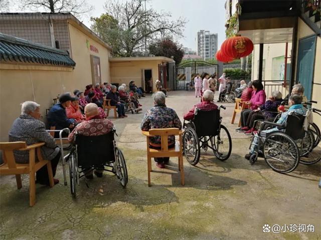 八旬老人为躲儿子家暴两换养老院 悲剧背后的家产纠纷